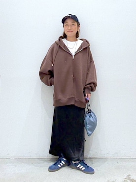 「アイテム（パーカー）」を使った、hiromiさん（レディース・158cm・40代）の秋コーディネート