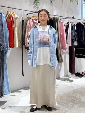 「LEPSIM（レプシィム）の刺繍BIGデニムシャツ　629846（シャツ/ブラウス、ブルー系）」を使った、hiromiさん（レディース・158cm）の春コーディネート