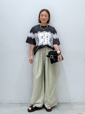 「LEPSIM（レプシィム）のダブルフラップバッグ　645550（ショルダーバッグ、ブラック系）」を使った、hiromiさん（レディース・158cm）の夏コーディネート