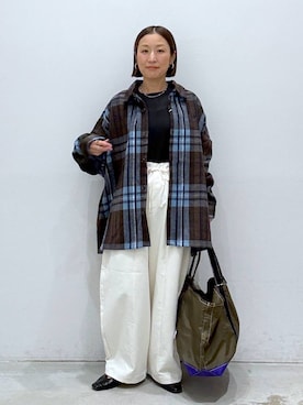 「LEPSIM（レプシィム）の【Drifter】バックアイトート　1044019（トートバッグ、グリーン系）」を使った、hiromiさん（レディース・158cm）の秋コーディネート