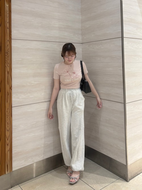 セール】【5色展開】フラワー刺繍チビT（Tシャツ/カットソー