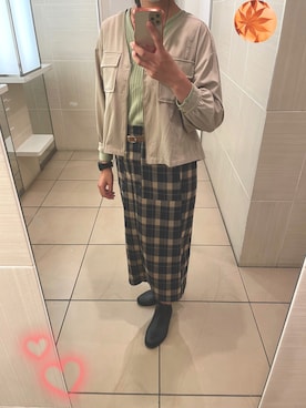 「アイテム（デジタル腕時計）」を使った、YUKAさん（レディース・168cm）の秋コーディネート