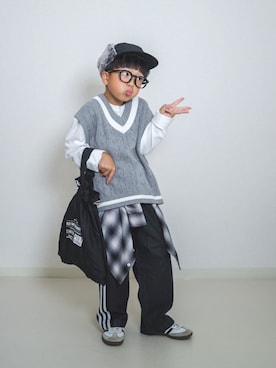 「アイテム（ニット/セーター）」を使った、ma-kunさん（キッズ・120cm）の秋コーディネート