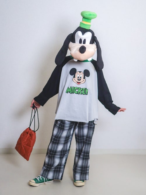 「LOWRYS FARM(ローリーズファーム)のDisney/ラグランT 1066190(Tシャツ/カットソー)」を使った、ma-kunさん(キッズ・120cm)の秋コーディネート