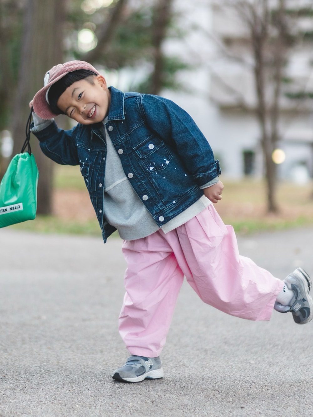 ma-kunさんの「タックバルーンパンツ　319793（LOWRYS FARM）」を使ったコーディネートの1枚目の写真