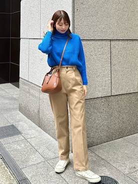 「アイテム（チノパンツ、イエロー系）」を使った、AYANOさん（レディース・162cm）の冬コーディネート
