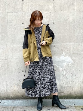 「GERRY（ジェリー）のアイテム（マウンテンパーカー）」を使った、AYANOさん（レディース・162cm）の秋コーディネート