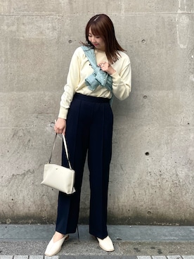 「ロゴニット」｜「アイテム（その他シューズ）」を使った、AYANOさん（レディース・162cm）の春コーディネート