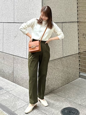 「春服デビュー宣言」｜「アイテム（チノパンツ）」を使った、AYANOさん（レディース・162cm）の春コーディネート