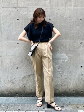 「アイテム（チノパンツ、イエロー系）」を使った、AYANOさん（レディース・162cm）の夏コーディネート