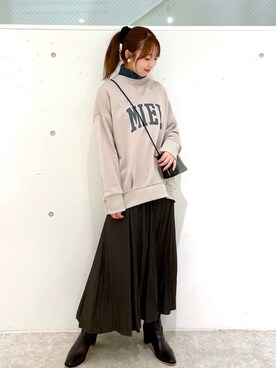 「スクエアトゥ」｜「アイテム（スウェット）」を使った、AYANOさん（レディース・162cm）の秋コーディネート