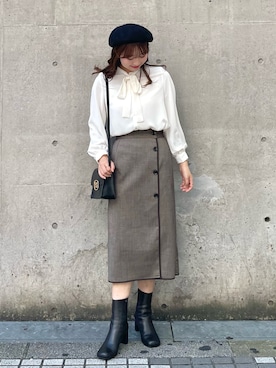 「タックイン」｜「アイテム（ハンチング/ベレー帽）」を使った、AYANOさん（レディース・162cm）の秋コーディネート