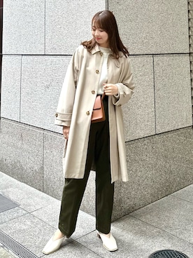 「カラーパンツ」｜「アイテム（ステンカラーコート）」を使った、AYANOさん（レディース・162cm）の春コーディネート