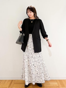 「花柄スカート」｜AYANOさん（レディース・162cm・20代）の秋コーディネート