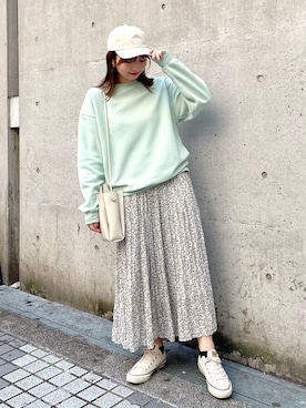 「CONVERSE（コンバース）のアイテム（スウェット）」を使った、AYANOさん（レディース・162cm）の春コーディネート