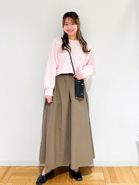 「24SS春の新作」｜「アイテム（スウェット）」を使った、AYANOさん（レディース・162cm）の春コーディネート
