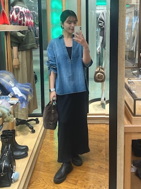 「アイテム（シャツ/ブラウス）」を使った、hinataさん（レディース・160cm）の秋コーディネート