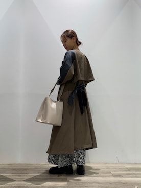 「ドッキング」｜「アイテム（トレンチコート）」を使った、konomiさん（レディース・160cm）の秋コーディネート