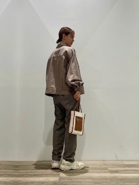 「COLONY 2139（コロニートゥーワンスリーナイン）のアイテム（デニムジャケット）」を使った、konomiさん（レディース・160cm）の秋コーディネート