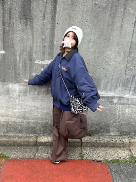 「アイテム（スニーカー）」を使った、妹子さん（レディース・150cm）の冬コーディネート