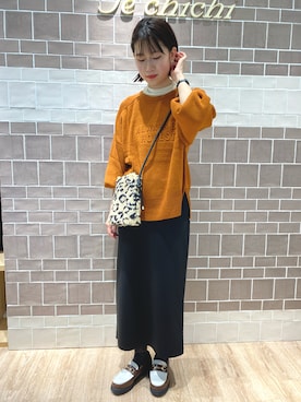 「ロゴニット」｜「アイテム（その他シューズ）」を使った、まるさん（レディース・164cm）の秋コーディネート
