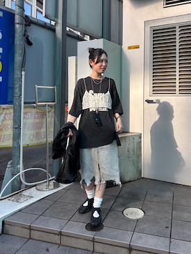 「CIAOPANIC TYPY（チャオパニックティピー）の【PON企画】サテンBIGシャツ（シャツ/ブラウス、ブラック系）」を使った、速見ちひろさん（レディース・163cm）の春コーディネート