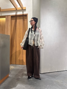 「アイテム（ニットキャップ/ビーニー）」を使った、速見ちひろさん（レディース・163cm）の秋コーディネート