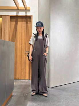 「CIAOPANIC TYPY（チャオパニックティピー）の【接触冷感/二の腕カバーも叶う◎】配色ラグラン半袖ニットTee（ニット/セーター、グレー系）」を使った、速見ちひろさん（レディース・163cm）の夏コーディネート
