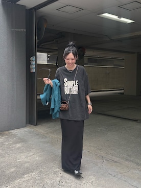 「CIAOPANIC TYPY（チャオパニックティピー）の【UNISEX】【プラスサイズあり】スラブ天竺ピグメントロゴTEE（Tシャツ/カットソー、ブラック系）」を使った、速見ちひろさん（レディース・163cm）の春コーディネート