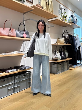 「CIAOPANIC TYPY（チャオパニックティピー）の【一枚で決まる】フェイクレイヤードシアースラブ刺繍オーバーTee（Tシャツ/カットソー、グレー系）」を使った、速見ちひろさん（レディース・163cm）の春コーディネート