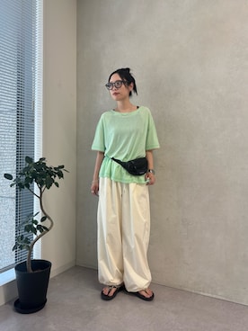 「CIAOPANIC TYPY（チャオパニックティピー）のZOZO限定サイドスリットシアーレイヤードライクTee（Tシャツ/カットソー、グリーン系）」を使った、速見ちひろさん（レディース・163cm）の夏コーディネート