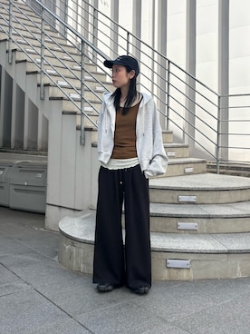 「CIAOPANIC TYPY（チャオパニックティピー）のアイテム（スラックス）」を使った、速見ちひろさん（レディース・163cm）の春コーディネート