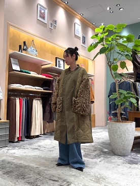 「秋服コーデ」｜「アイテム（ダウンジャケット/コート）」を使った、速見ちひろさん（レディース・163cm）の秋コーディネート