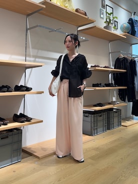 「CIAOPANIC TYPY（チャオパニックティピー）のアイテム（スラックス）」を使った、速見ちひろさん（レディース・163cm）の春コーディネート