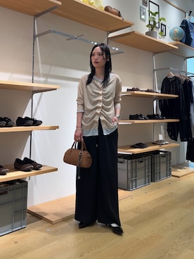 「CIAOPANIC TYPY（チャオパニックティピー）のアイテム（スラックス）」を使った、速見ちひろさん（レディース・163cm）の春コーディネート