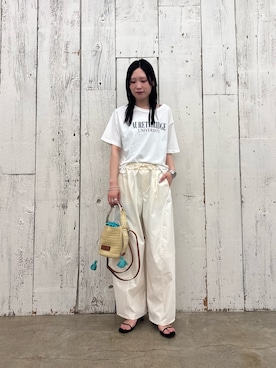 「CIAOPANIC TYPY（チャオパニックティピー）の【接触冷感】ロゴプリントTee（Tシャツ/カットソー、ホワイト系）」を使った、速見ちひろさん（レディース・163cm）の春コーディネート