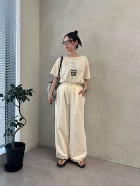 「CIAOPANIC TYPY（チャオパニックティピー）のZOZO限定接触冷感フラワープリント刺繍Tee（Tシャツ/カットソー、ホワイト系）」を使った、速見ちひろさん（レディース・163cm）の夏コーディネート