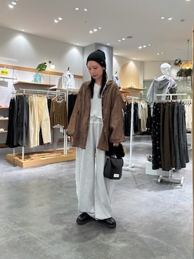 「CIAOPANIC TYPY（チャオパニックティピー）のアイテム（トップス）」を使った、速見ちひろさん（レディース・163cm）の秋コーディネート