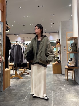 「アイテム（MA-1）」を使った、速見ちひろさん（レディース・163cm）の秋コーディネート