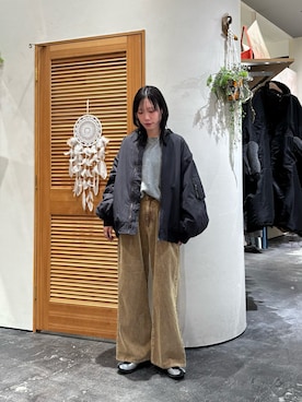 「アイテム（MA-1）」を使った、速見ちひろさん（レディース・163cm）の秋コーディネート