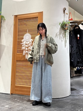 「アイテム（MA-1）」を使った、速見ちひろさん（レディース・163cm）の秋コーディネート