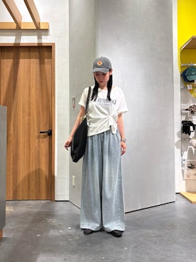「CIAOPANIC TYPY（チャオパニックティピー）の【接触冷感】ロゴプリントTee（Tシャツ/カットソー、ホワイト系）」を使った、速見ちひろさん（レディース・163cm）の夏コーディネート