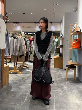 「スカートコーデ」｜「アイテム（ベスト）」を使った、速見ちひろさん（レディース・163cm）の秋コーディネート