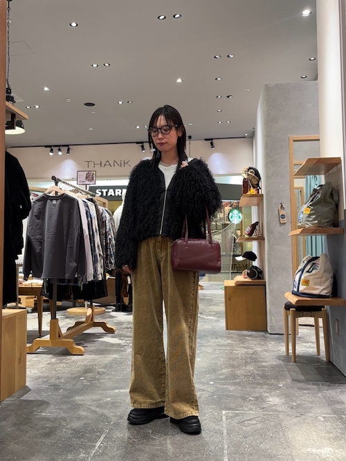 VネックフェザーZIPジャケット