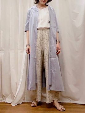 「ITEMS URBANRESEARCH（アイテムズ アーバンリサーチ）のアイテム（シャツワンピース）」を使った、MAEDA KANAさん（レディース・163cm）の夏コーディネート