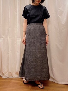 「総柄スカート」｜MAEDA KANAさん（レディース・163cm）の夏コーディネート