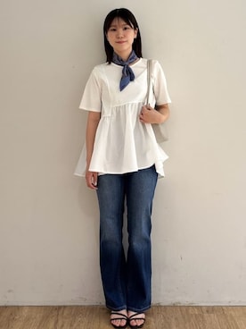 「OPAQUE.CLIP（オペークドットクリップ）のペプラムドッキングカットソー【洗濯機OK】（Tシャツ/カットソー、ホワイト系）」を使った、mirei さん（レディース・158cm）の春コーディネート