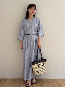 「OPAQUE.CLIP（オペークドットクリップ）のキーネックロングワンピース【洗える】（ワンピース、ブルー系）」を使った、mirei さん（レディース・158cm）の春コーディネート