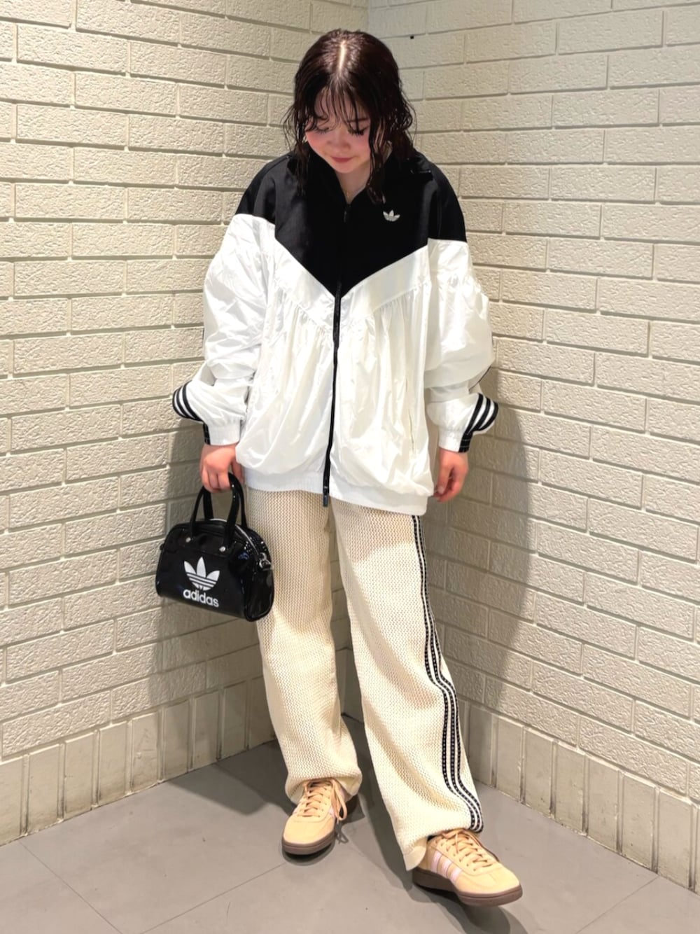 Yuzuさんの「アディカラー ミニボウリングバッグ / アディダスオリジナルス adidas Originals（adidas）」を使ったコーディネートの1枚目の写真