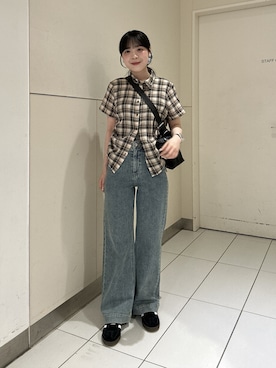 「FREE'S MART（フリーズマート）の◆ドロストチェックシャツ（Shirts、ブラウン系）」を使った、reeena053さん（レディース・153cm）の夏コーディネート